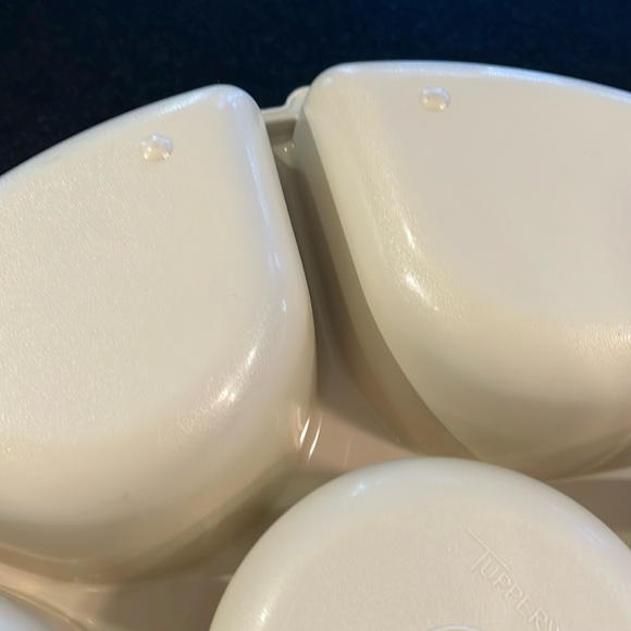 Vintage Tupperware Divided Veggie / Fruit / Appetizer Tray - Picture 8 of 13